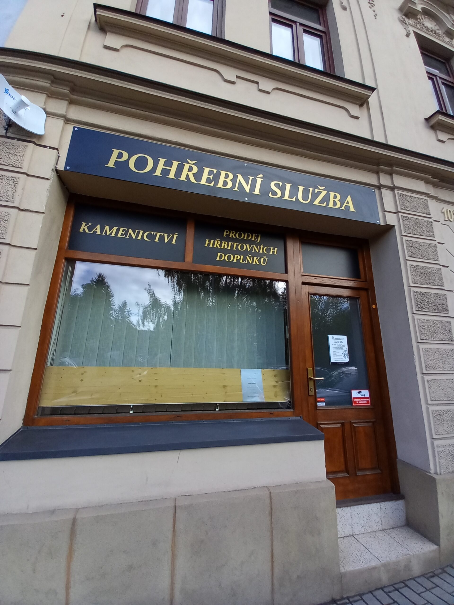 kancelář služby