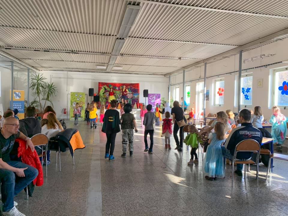 prostory rodinného centra Velká Chuchle (dětská diskotéka)